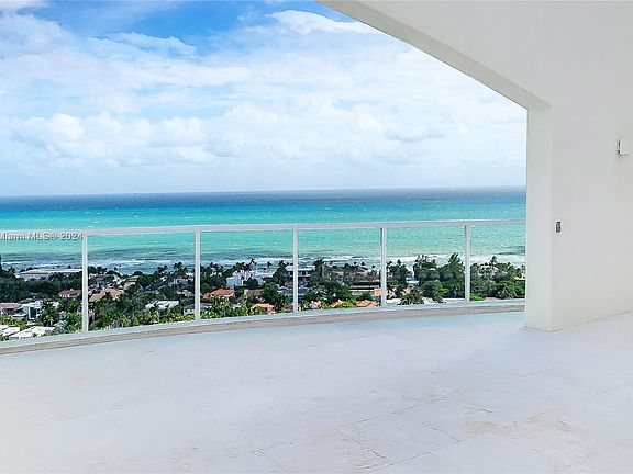 3rd image of 20201 E Country Club Dr