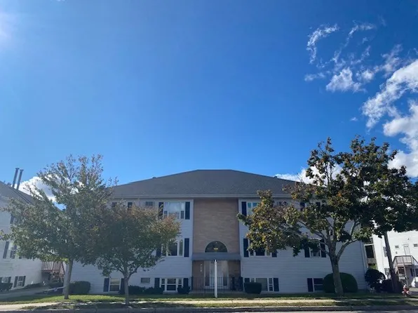 3299 Acushnet Ave APT 13, New Bedford, MA 02745