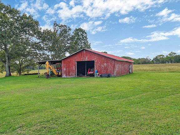 4th image of 1386 Pigeon Ridge Rd