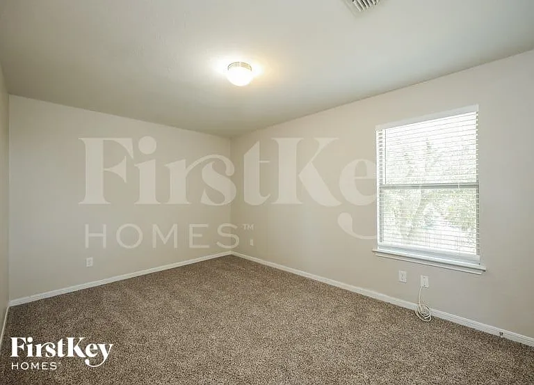 10711 Ranchland Fox — Photo 9