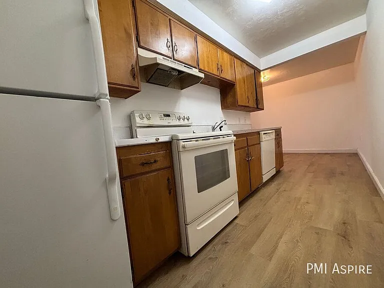 6761 W 37th Pl #7 — Photo 3