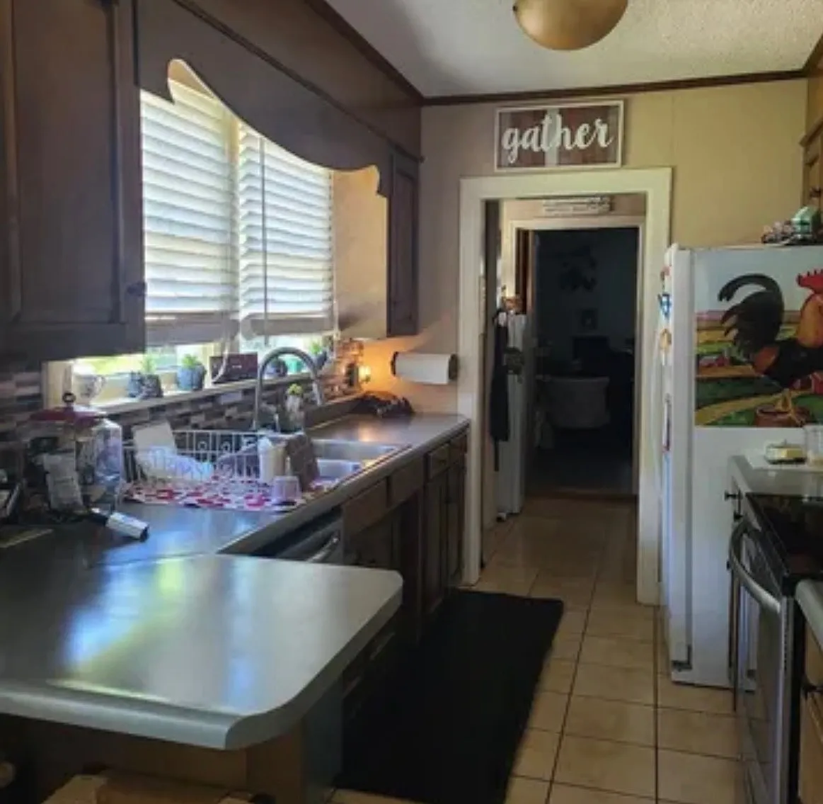 2 bed, 1.5 bath, 924 sqft, $1,200 — Photo 2