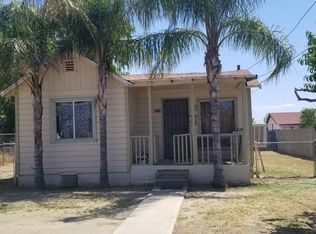 8809 Hall Rd, Lamont, CA 93241