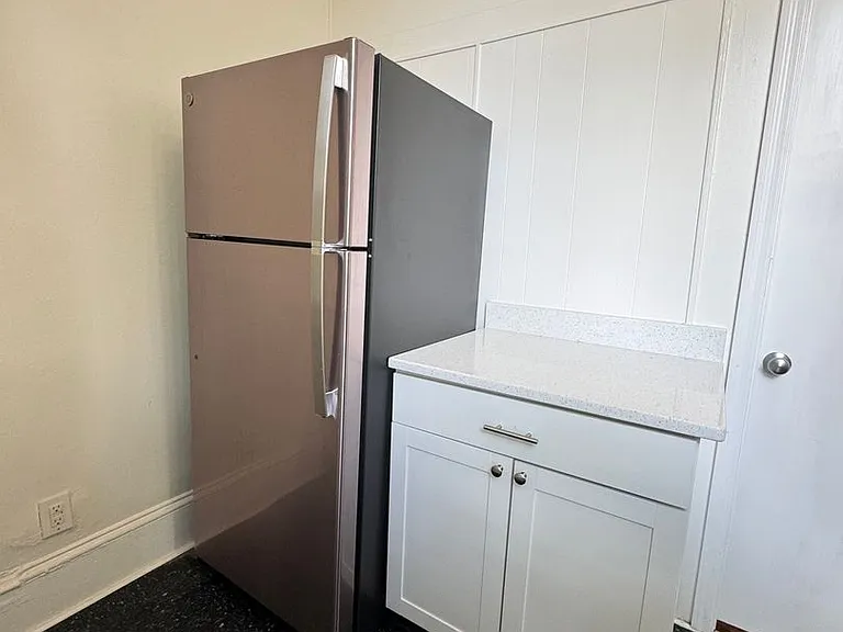 504 N Person St — Photo 13