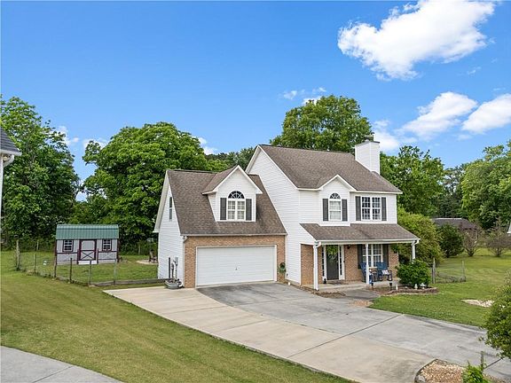 2nd image of 106 Summerfield Ct NE