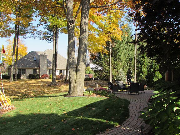 3rd image of 48274 Red Oak Dr
