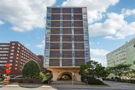 N Neville St-S0910-001