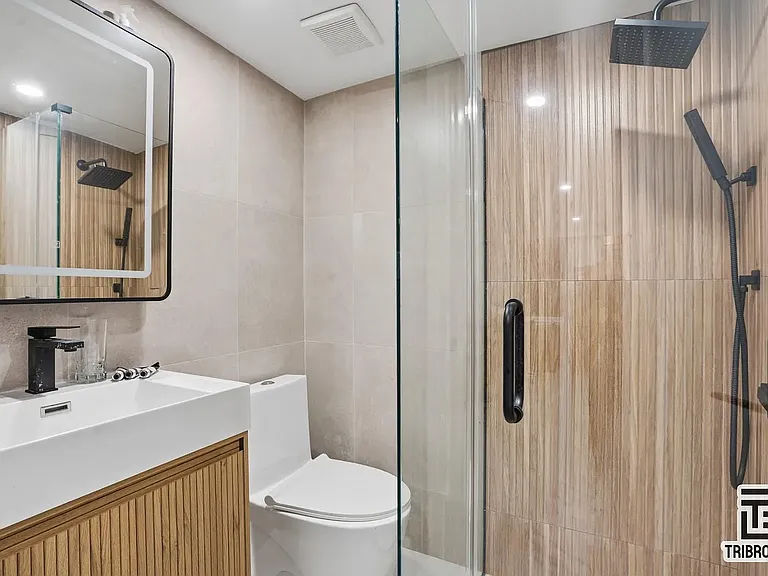 86 Manhattan Ave #1B — Photo 7