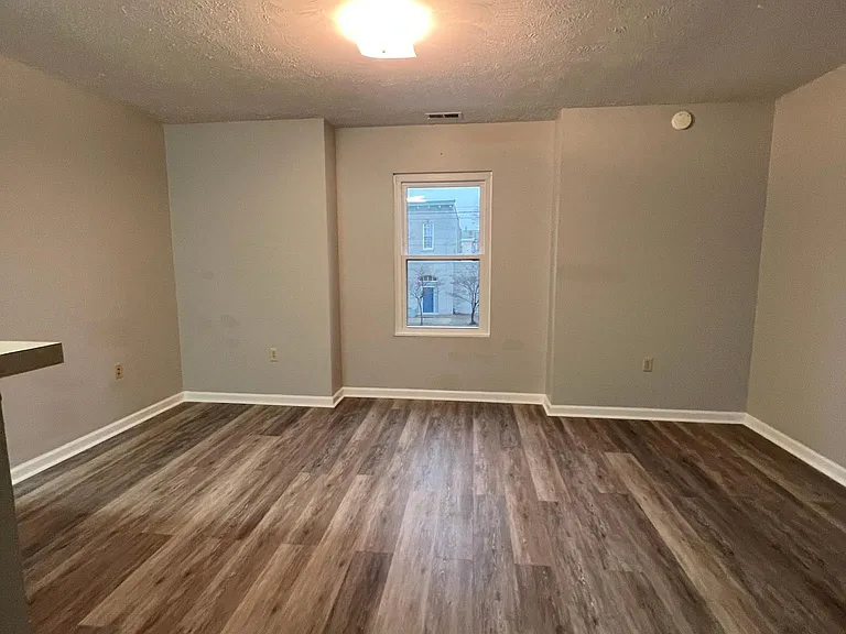 725 Chestnut St #2 — Photo 2