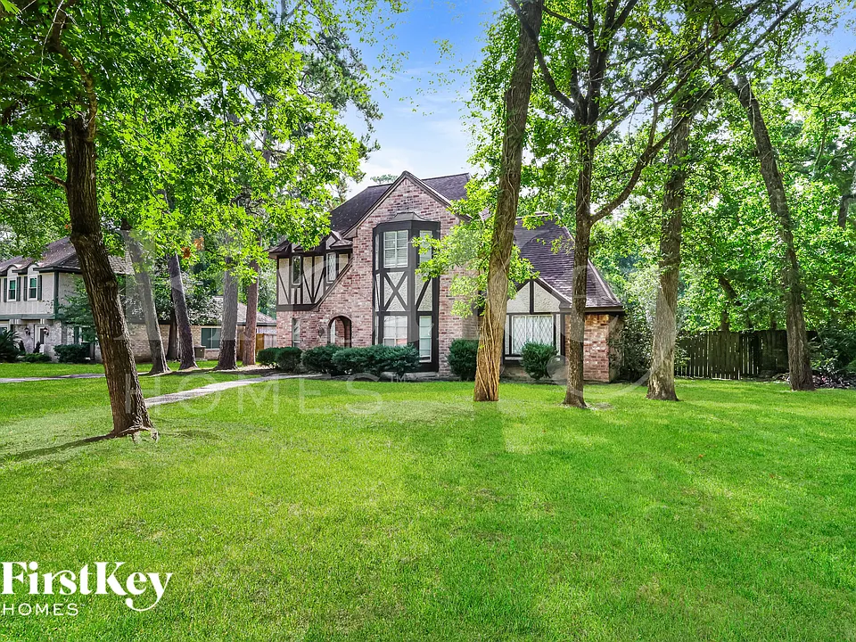 24106 Creekview Dr