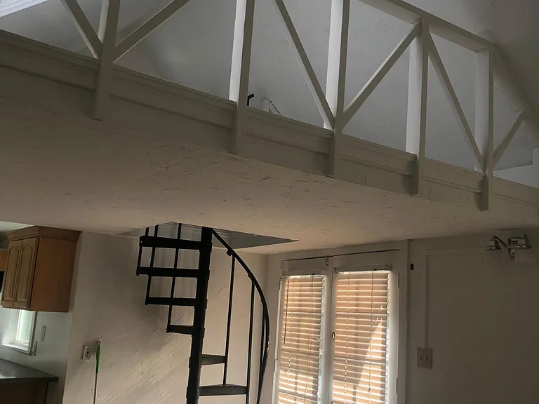 1015 E Cliff Dr #1/2-B — Photo 5