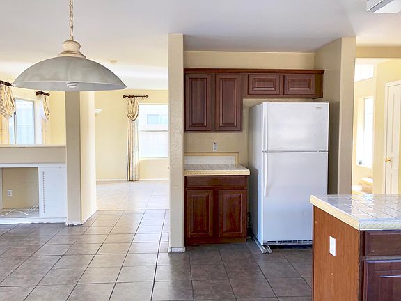4th image of 4414 W Donner Dr