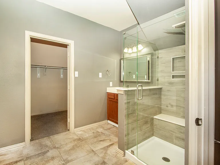 903 Fieldstone Dr — Photo 13