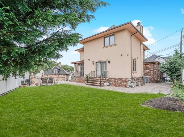 14 Walnut Place image 11 of 47