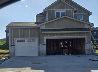 15959 Kempten Creek Dr, Bennington, NE 68007