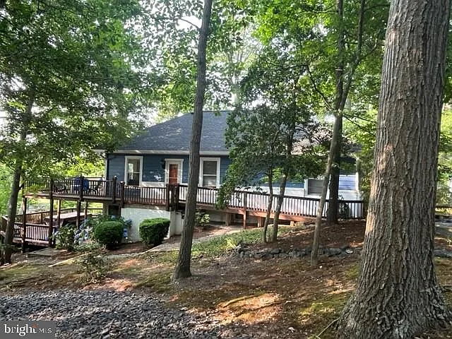 545 Swaggers Point Rd photo 1