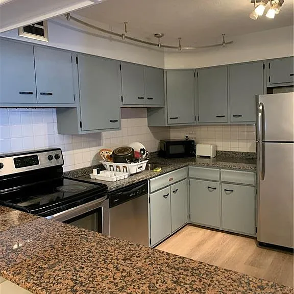 AMBASSADOR PROVIDENCE — Photo 19