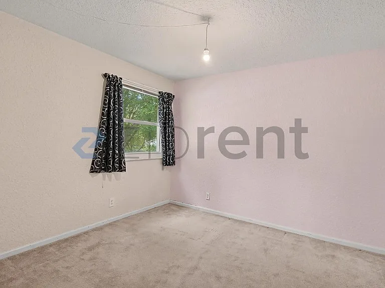 10271 NW 10th Ct — Photo 22