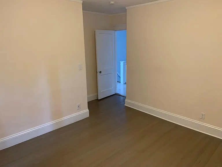 34 Blodgett Ave — Photo 7