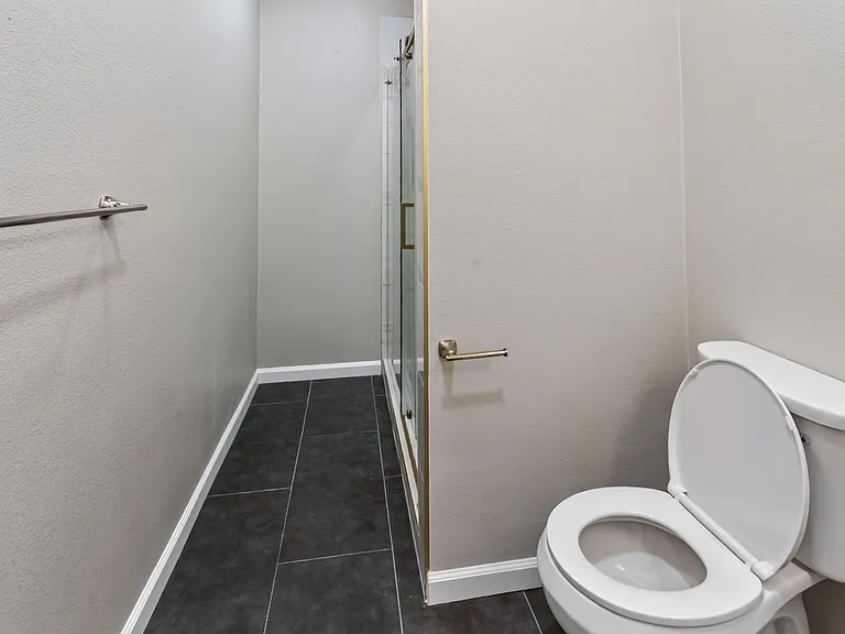 880 La Terraza Blvd #3 — Photo 12