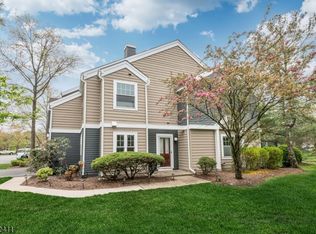 371 Pond Rd, Bridgewater, NJ 08807