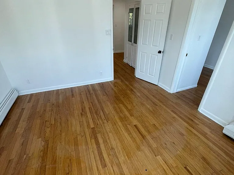 307 New York Ave #2 — Photo 11