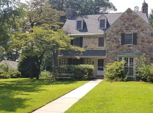 4 Windsor Ave, Melrose Park, PA 19027