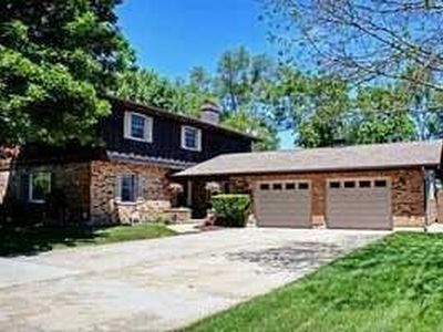 9214 North Ave, Crystal Lake, IL, 60014