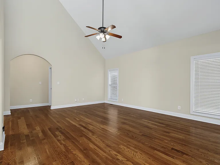 1537 Green Grove Way — Photo 8