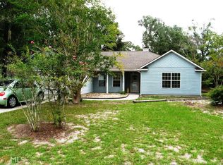 16 Manchester Ct, Woodbine, GA 31569