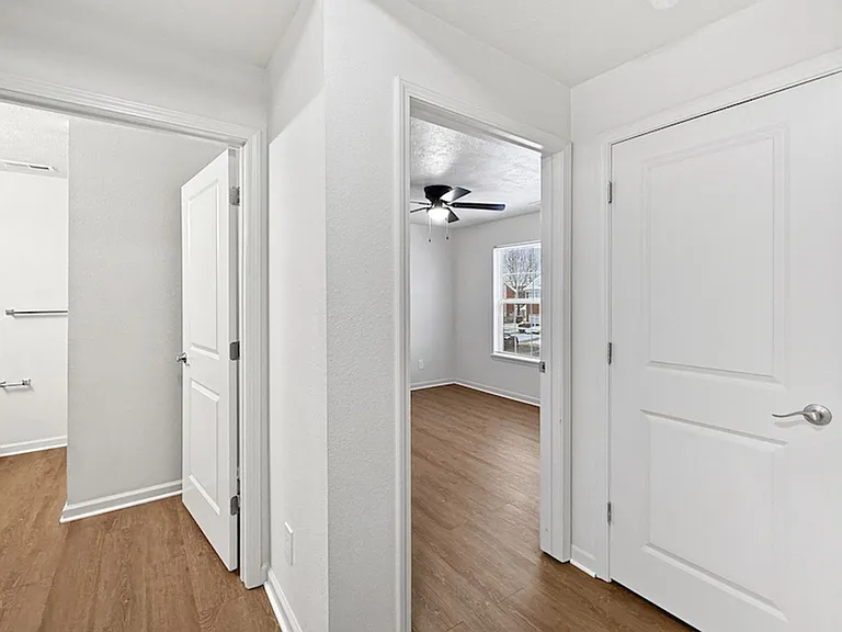 400 Beachfront Dr — Photo 9