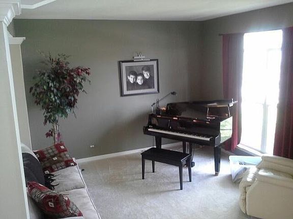 3rd image of 10805 Lone Star Way #1