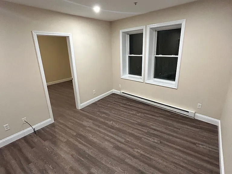 1039 Main St #7 — Photo 14