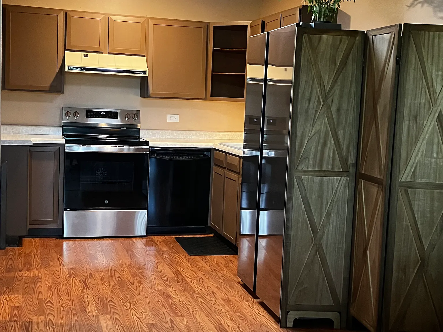 650 S Alton Way — Photo 3