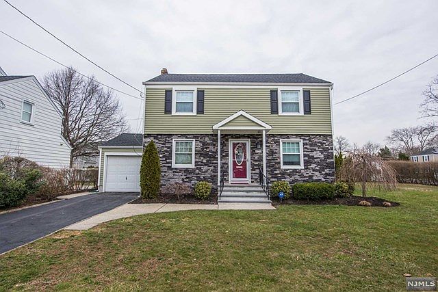 425 Stratford Rd, Union, NJ 07083