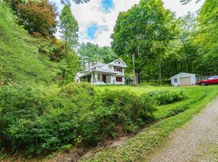 70 Connelly Rd, Hillsdale, NY 12529