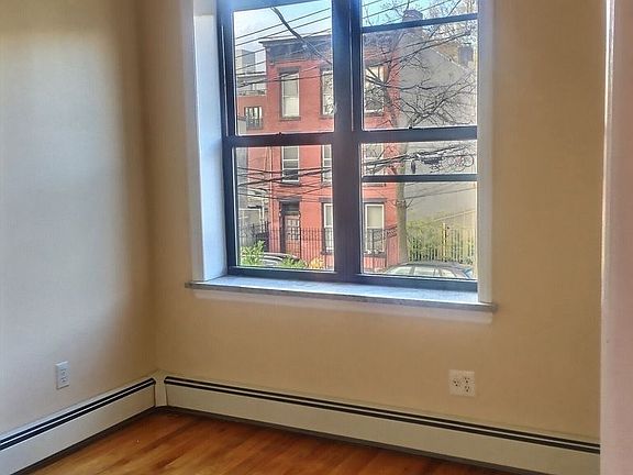 5th image of 83 Dikeman St APT 2