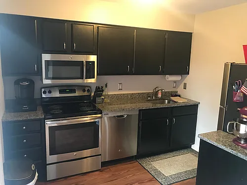 240 S Grandview Ave Photo 1