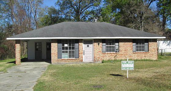 1st image of 2207 Jerlyn Dr