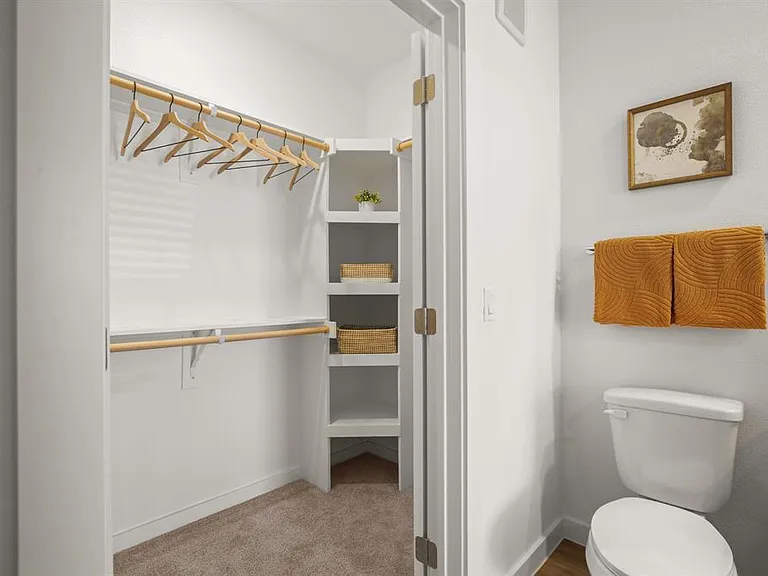 6324 N Lamar Blvd #306 — Photo 11