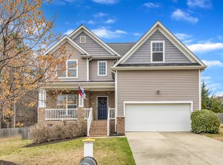 800 Avent Meadows Ln, Holly Springs, NC 27540