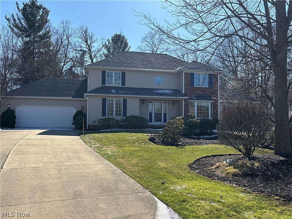1st image of 2904 Camelot Ct