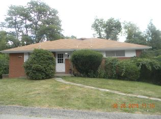 926 Fineview Dr, Pittsburgh, PA 15235