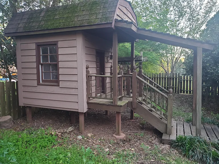 4704 Great Oaks Dr — Photo 28