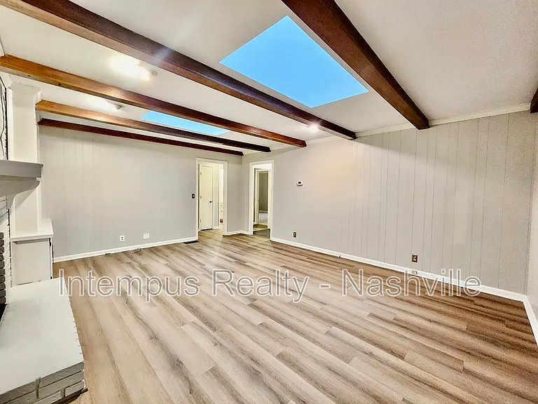8124 Devens Dr — Photo 21