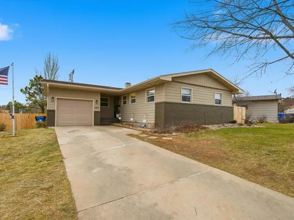 209 48th St, Rapid City, SD 57702