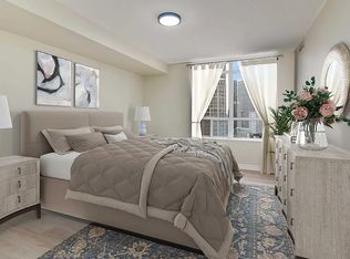 3880 Duke Of York Blvd #2306, Mississauga, ON L5B 4M7