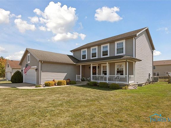 3rd image of 216 Earl North Dr