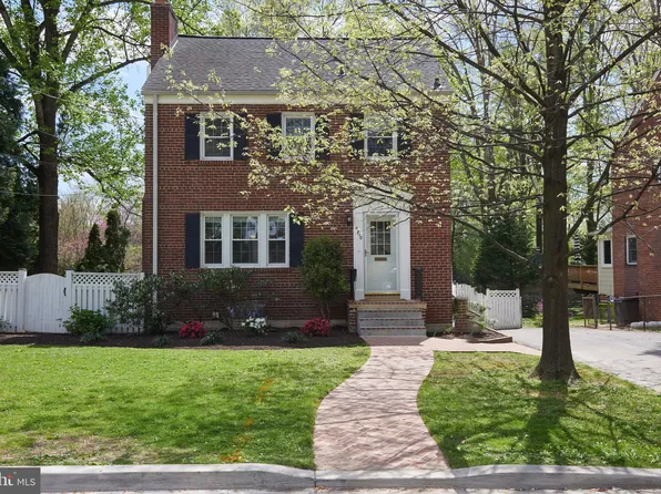 2710 Blaine Dr, Chevy Chase, MD 20815