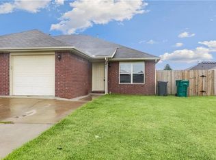 301 E Marietta Ct, Rogers, AR 72758